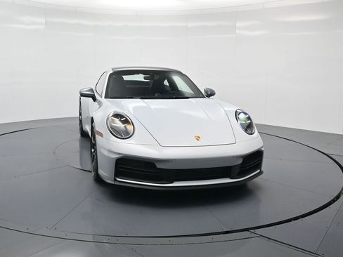 Used 2025 Porsche 911 Carrera T image 33