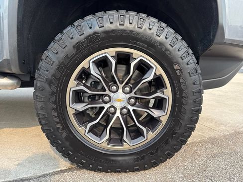 Used 2022 Chevrolet Colorado ZR2 AWD/4WD image 43