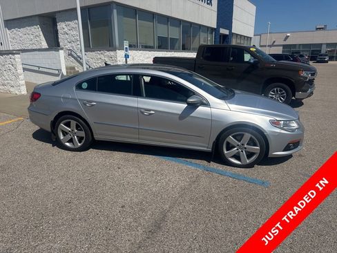 Used 2012 Volkswagen CC Lux FWD image 4