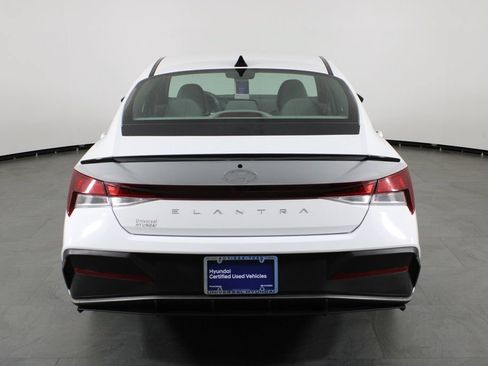 Certified 2025 Hyundai Elantra Sport FWD image 11