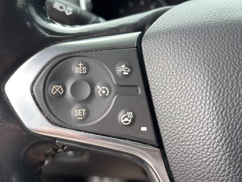 Used 2018 Chevrolet Traverse Premier w/ Driver Confidence II Package FWD image 27