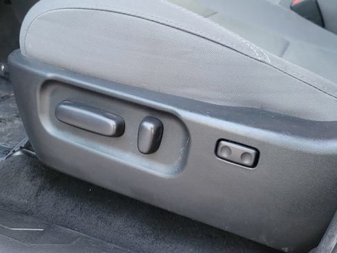 Used 2023 Toyota Tacoma SR5 AWD/4WD image 16
