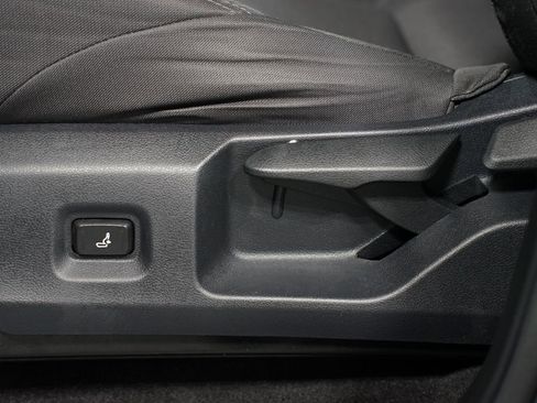 Certified 2024 Toyota Tacoma SR5 image 34