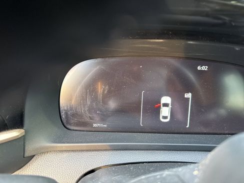 Used 2023 Toyota Crown XLE image 7