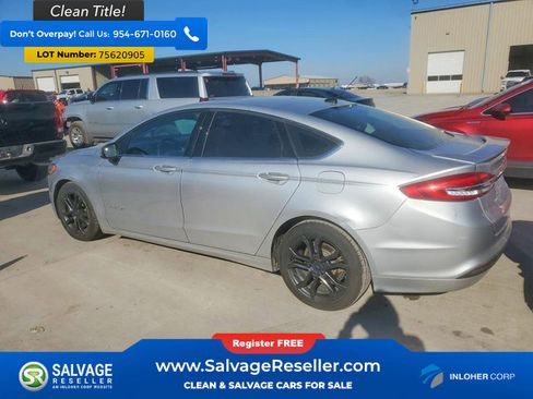 Used 2018 Ford Fusion SE w/ Equipment Group 601A image 3