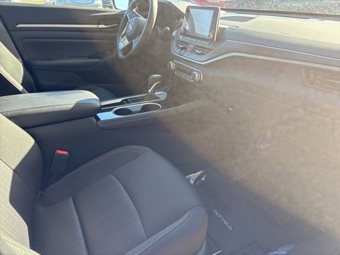Used 2023 Nissan Altima 2.5 SV image 26