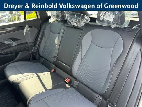 New 2026 Volkswagen Tiguan SE R-Line AWD/4WD image 28