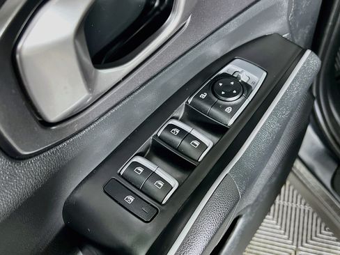 Used 2021 Kia Sorento LX AWD/4WD image 18