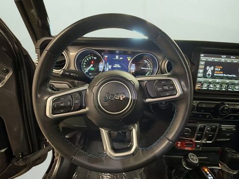 Used 2023 Jeep Wrangler Unlimited Rubicon 4xe AWD/4WD image 12