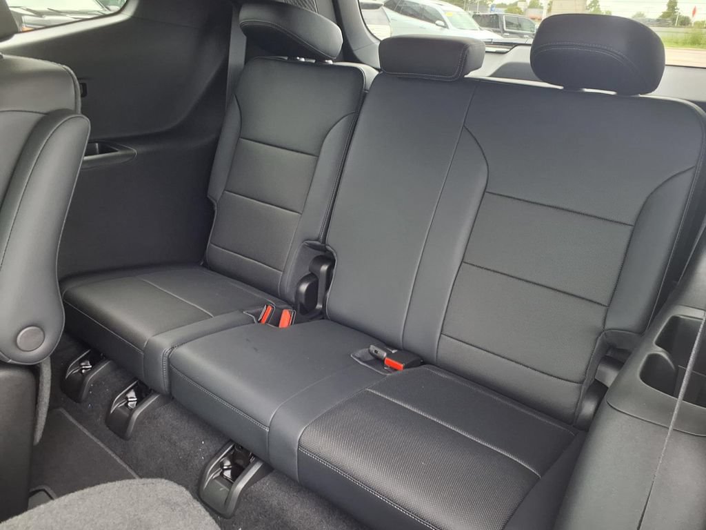 New 2027 Buick Enclave Sport Touring w/ Power Package FWD image 7