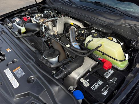 Used 2022 Ford F350 Platinum image 65