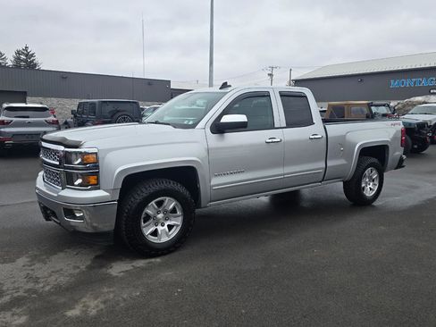 Used 2015 Chevrolet Silverado 1500 LT w/ LT Convenience Package image 3