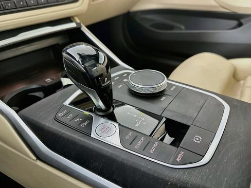 Used 2021 BMW 430i Coupe w/ Convenience Package RWD image 17
