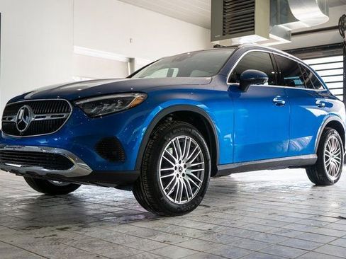 Used 2026 Mercedes-Benz GLC 300 4MATIC image 3