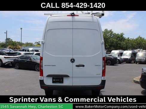 Used 2024 Mercedes-Benz Sprinter 2500 image 8