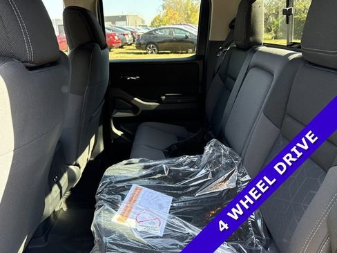 New 2026 Nissan Frontier SV w/ Tow Package image 6