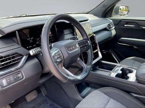 Used 2025 GMC Acadia Elevation AWD/4WD image 14