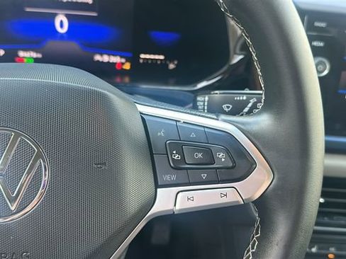 Used 2022 Volkswagen Taos SE AWD/4WD image 15