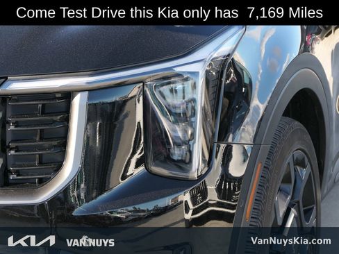 Certified 2024 Kia Sorento SX Prestige w/ Sage Leather Package image 8