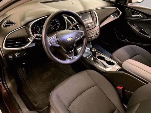 Used 2016 Chevrolet Malibu LT FWD image 12