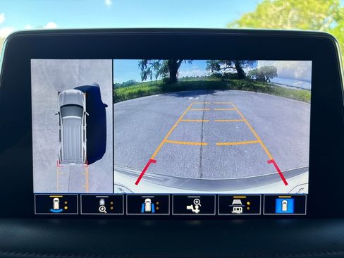 Used 2021 Chevrolet Tahoe RST w/ Luxury Package image 27