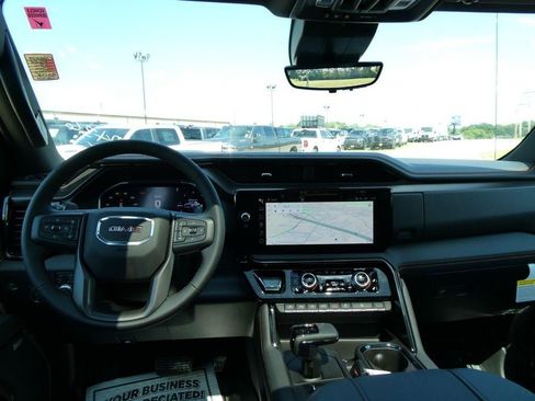 New 2026 GMC Sierra 1500 AT4 w/ AT4 Premium Package AWD/4WD image 15