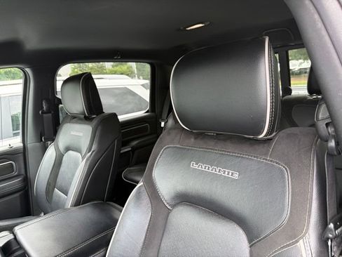 Used 2025 RAM 1500 Laramie AWD/4WD image 19