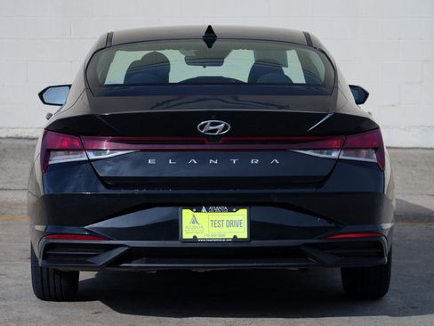 Used 2021 Hyundai Elantra SEL FWD image 44