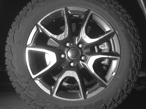 Used 2025 Jeep Compass Trailhawk AWD/4WD image 16