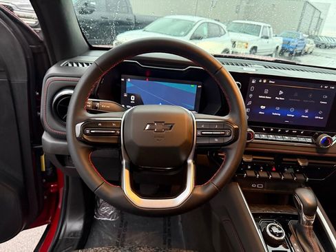 Used 2024 Chevrolet Colorado Z71 w/ Z71 Convenience Package 2 image 14