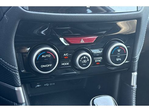 Used 2022 Subaru Forester Limited w/ Popular Package #3 image 31