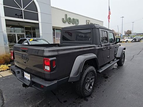 New 2026 Jeep Gladiator Sport image 8
