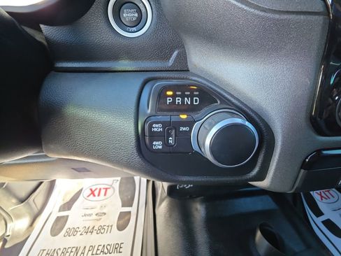Used 2022 RAM 2500 Tradesman w/ Chrome Appearance Group AWD/4WD image 23