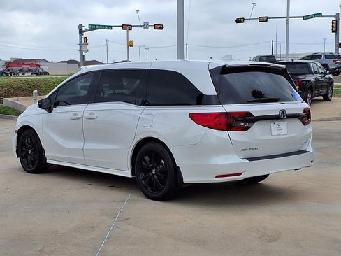 Certified 2024 Honda Odyssey Sport image 5