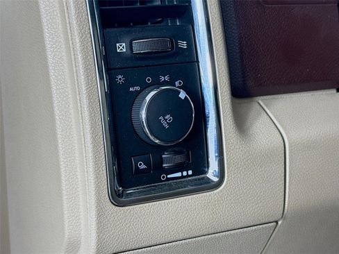 Used 2017 RAM 2500 Laramie w/ Convenience Group AWD/4WD image 6