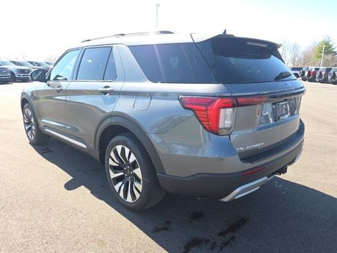 Used 2025 Ford Explorer Platinum w/ LUX Leather Package image 17