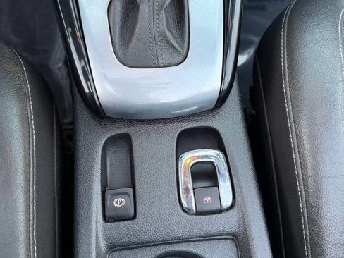 Used 2016 Buick Cascada Premium image 22