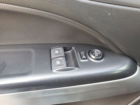 Used 2022 Chevrolet Colorado LT image 25