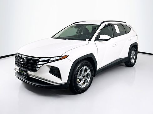 Used 2023 Hyundai Tucson SEL FWD image 3