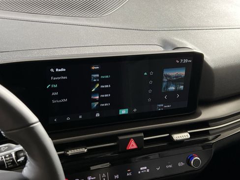 New 2026 Kia Sportage EX image 16