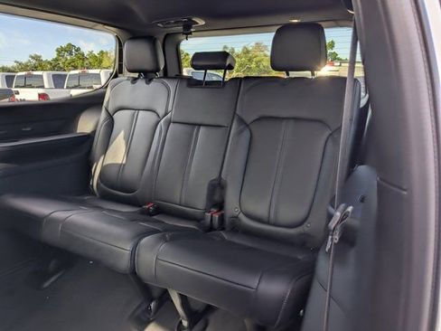 New 2026 Jeep Grand Wagoneer Limited AWD/4WD image 15
