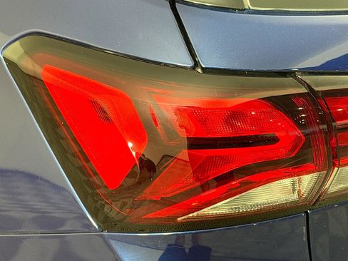 Used 2022 Chevrolet Equinox LS w/ LPO, Floor Liner Package FWD image 35
