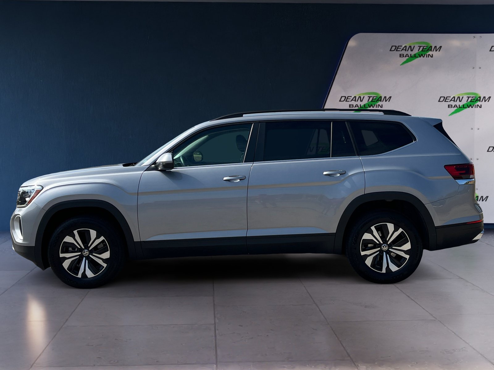 Certified 2025 Volkswagen Atlas SE AWD/4WD image 5