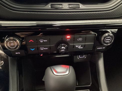 New 2026 Jeep Compass Latitude AWD/4WD image 25