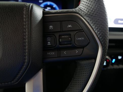 Used 2025 Toyota Tacoma TRD Off-Road w/ TRD Off Road Premium Package AWD/4WD image 28