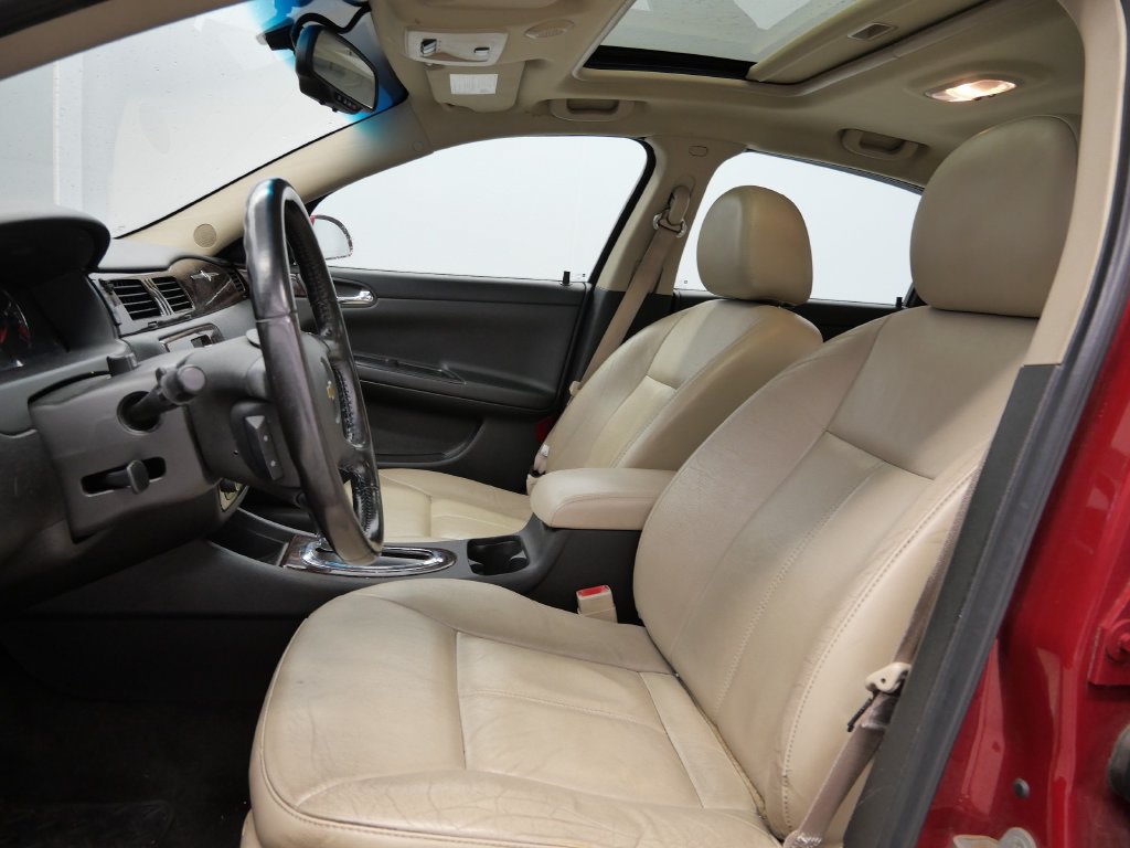 Used 2014 Chevrolet Impala LT w/ LT Sunroof Package FWD image 14