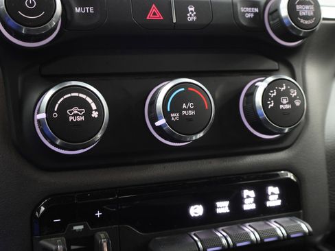 Used 2022 RAM 2500 Big Horn w/ Night Edition AWD/4WD image 48