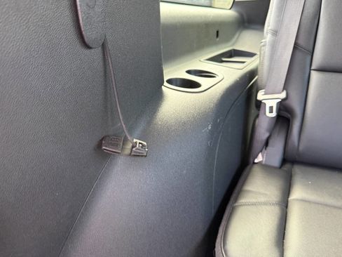 Used 2013 Chevrolet Suburban LTZ image 33