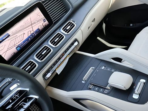 New 2026 Mercedes-Benz GLS 450 4MATIC image 20