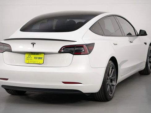 Used 2022 Tesla Model 3 Long Range image 52
